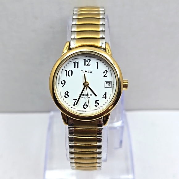 Womens Timex Y3 Date Two Tone Quartz Analog Watch New Battery - Picture 1 of 10